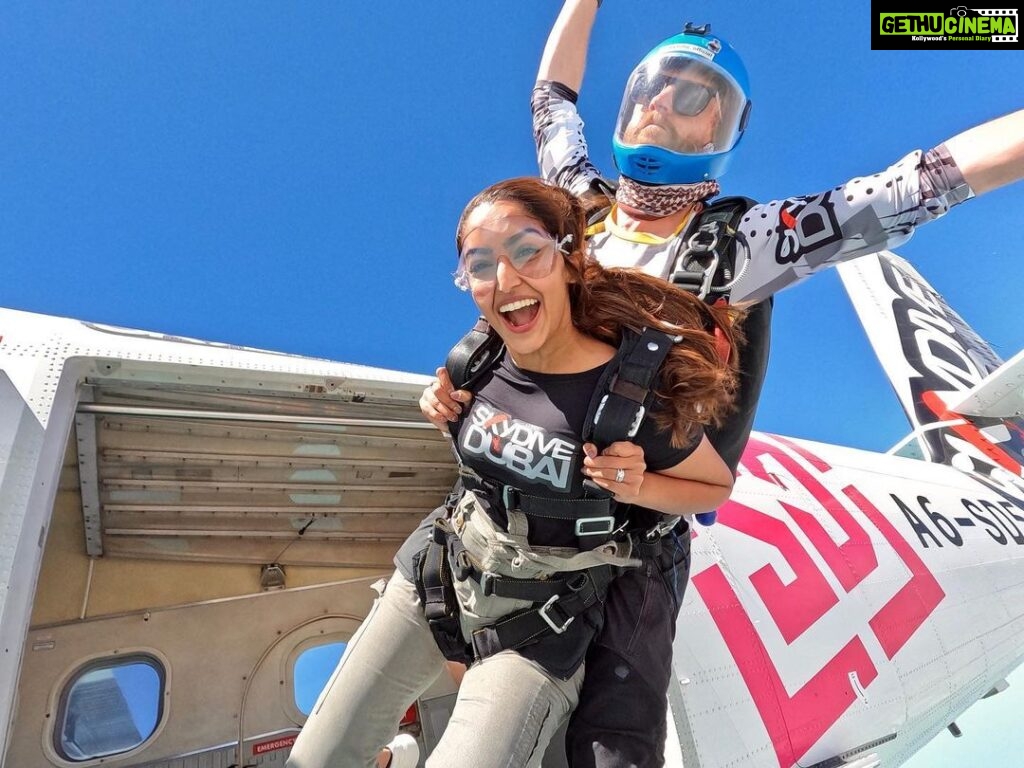 Reba Monica John Instagram - SKYDIVING-✅ When experiences teach you life lessons: To Trust and to let go ✨ For real, this adrenaline rush is unmatched. #mydubai #skydiving #adrenalinerush #unmatched #bucketlistadventures #bestexperienceever #palmdubai Skydive,dubai