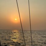 Reba Monica John Instagram - Went sailing for the first time and that too in Aamchi Mumbai, can you imagine ! what a joyous experience✨🤩 P.c @mehalkejriwal5 💥 #sailing #mumbaidiaries #seaandsky #serenity #withthebestgirls