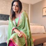 Reba Monica John Instagram - 🌸✨