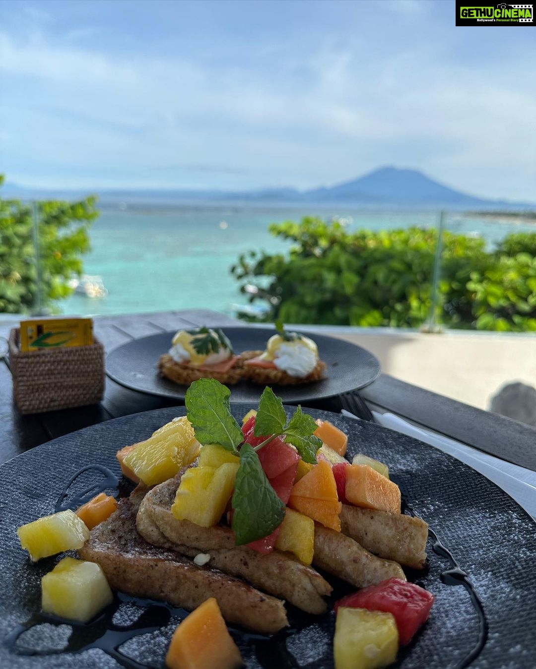 Reba Monica John Instagram - “ Cause you’re too good to be true, I can’t get my eyes off of you! “ ✨ Nusa lembongan, being a tiny part of our bali itinerary, has been a total delight of an experience to say the leassst and the views from my hotel was nothing short of breathtaking! You can see for yourself! There’s so much more I want to show, a reel maybe? ✨🥹 #baliindonesia #throughmyeyes #travelwithme #smallwonder #detoxing Batu Karang