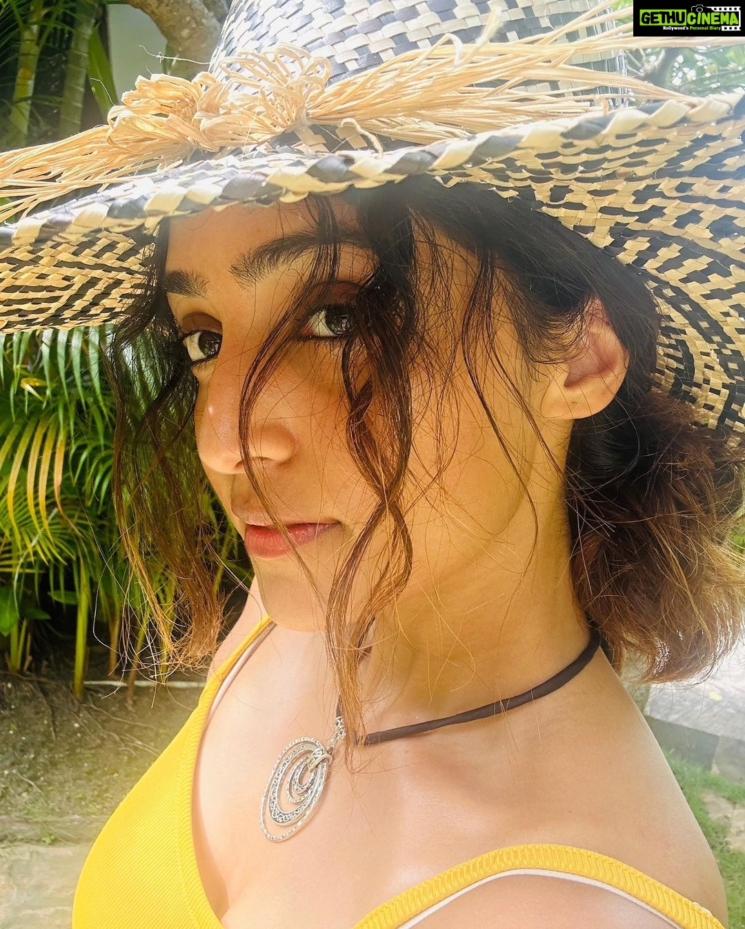Reba Monica John Instagram - “ Cause you’re too good to be true, I can’t get my eyes off of you! “ ✨ Nusa lembongan, being a tiny part of our bali itinerary, has been a total delight of an experience to say the leassst and the views from my hotel was nothing short of breathtaking! You can see for yourself! There’s so much more I want to show, a reel maybe? ✨🥹 #baliindonesia #throughmyeyes #travelwithme #smallwonder #detoxing Batu Karang