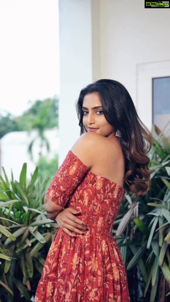 Reba Monica John Instagram - Cause every outfit I love deserves a slo mo reel 💥 Agreed? Samajavaragamana promotions in full swing! Coming to you May 18th onwards ✨😍 #slowmotion #summervibes #reelitfeelit #indowestern #may18threlease