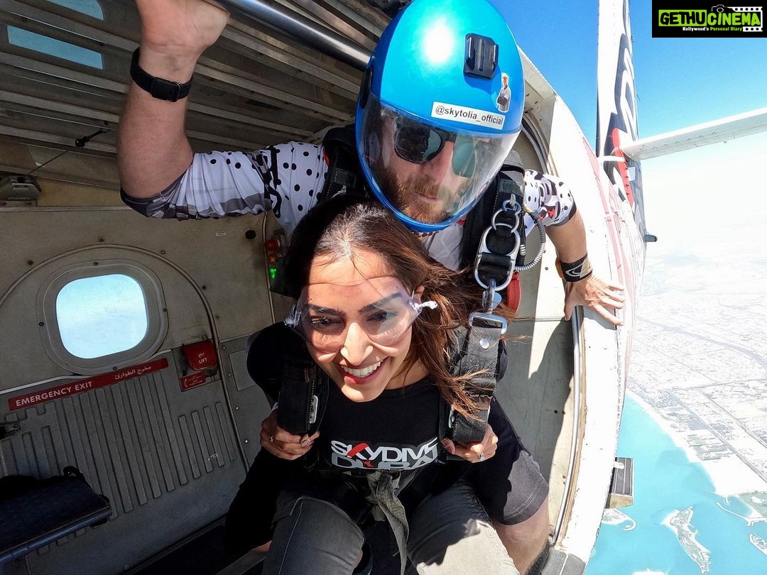 Reba Monica John Instagram - SKYDIVING-✅ When experiences teach you life lessons: To Trust and to let go ✨ For real, this adrenaline rush is unmatched. #mydubai #skydiving #adrenalinerush #unmatched #bucketlistadventures #bestexperienceever #palmdubai Skydive,dubai
