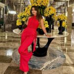 Reba Monica John Instagram - Valentines special and all ❤️✨ #redisempowering #valentineday #hadtodressup #dinnerdate #bangaloredays JW Marriott Bengaluru Prestige Golfshire Resort & Spa