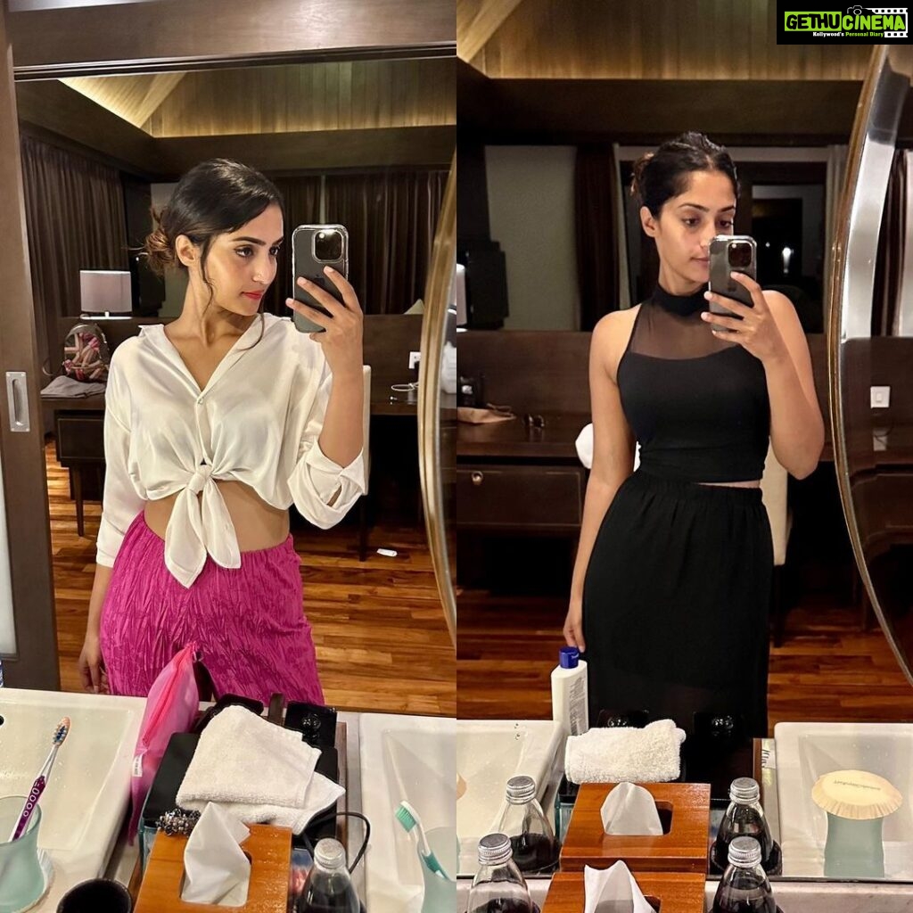 Reba Monica John Instagram - Serving you some vacay lewks ✨ Which one though? Left or right 🫠