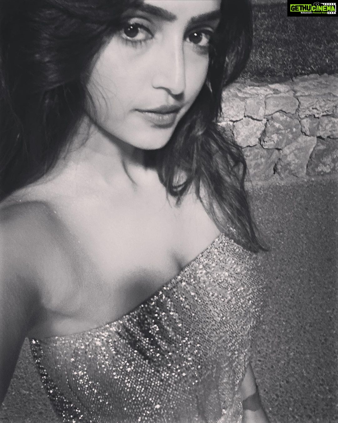 Reba Monica John Instagram - Glammmm in IBIZAAAA… ✨ Ibiza is an experience for sure. For people who love to unwind the party hard style, this is the place for you! Honestly, I might just skip this for a long time cause that’s how much I soaked in all of the craziness 😅 #ibizastyle #eurotrip #throughmyeyes #wedidnottakeapillinibiza
