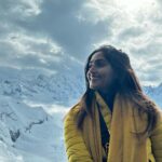 Reba Monica John Instagram - Had some special filmy moments in Switzerland 💕🥹 best time ever with the best tribe-Familia ✨ #europetravel #lifethroughthelens #swissmountains #breathtaking #wanderlust #jungfraujoch🇨🇭 Jungfrau - Switzerland