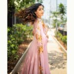 Reba Monica John Instagram - Bloom where you are planted 🌸✨ Wearing @drzya_ridhisuri summery prettiness for SAMAJAVARAGAMANA promotions! Releasing 18th May ✨ Hair @prakash_kasara P.C @shutterbugs.clicks #hyderabad #actorslife #newmovie #indianwear #feelingpretty #summercolors #samajavaragamana #dontmissit