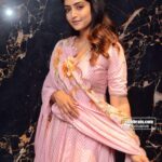Reba Monica John Instagram - All smiles at our teaser release event! So overwhelmed and elated to receive such amazing response. Cannot wait to see how much you like our movie. Samajavaragamana in theatres May 18th onwards ✨ Hair @prakash_kasara Wearing @drzya_ridhisuri 🌸 #telugudebut #samajavaragamana #releasingsoon #hyderabad #teaserlaunch #grateful