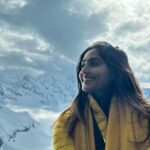 Reba Monica John Instagram - Honestly, the first ever time I’ve been speechless, spellbound, emotional, all at once. I believed the whole time I’d reached heaven, I’m not going to lie. Here’s a glimpse of probably 0.1% of the breathtaking beauty that Switzerland is. Hope this makes you smile ✨ #switzerland #jungfrau #toogoodtobetrue #canttakemyeyesoffyou #serendipity #swissmountains #ifheavenisaplaceonearth #traveleurope #eurotrip