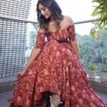 Reba Monica John Instagram – I got to live my Indian Cinderella moment in this dress, I swear 💕

Promoting my debut Telugu film Samajavaragamana which releases on 18th May ✨ see you soon in the theatres ?