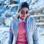 Rebecca Santhosh Instagram – ഐസ്….. ഐസ്………. നൈസ്🥶🥶🥶 Zero Point, Lachung