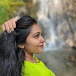 Rebecca Santhosh Instagram - Photo dump day 2 💚 . . @4846_santhosh . . Other side : @sreejithvijayanofficial Lachen, Sikkim