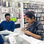 Rebecca Santhosh Instagram – വൈകി വന്ന വസന്തം 🥰
#birthdaygift 💖 @sreejithvijayanofficial 
.
.
Thank u @apstore_cochin
.
. 
Costume : @bybbecca
