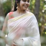 Rebecca Santhosh Instagram – Dear universe , Thank you for everything in my life 💖
@4846_santhosh @geethu.santhosh @sreejithvijayanofficial 💖 പിന്നെ എന്റെ അമ്മ 😘