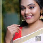 Rebecca Santhosh Instagram – “Simplicity is the ultimate sophistication” 
The wait is over!! We’re launching our very first piece from our Onam collection, “Chamak”.
.
Product code : SA01
@bybbecca DM for details
.
.
.
MUH : @rajusha_make__over
Orenaments: @kajal_jewellery

#onamsaree #onamreels #onamcelebration #onamdress #malayali
