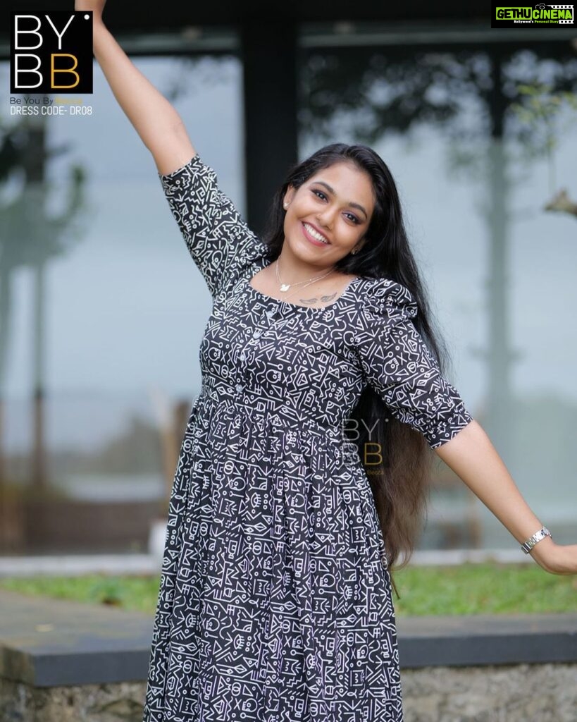 Rebecca Santhosh Instagram - SOLD OUT "Women who wear black have colorful lives." . Product code: DR08 . Launching price 799/- +shipping DM for size chart DM @bybbecca or WHATSAPP on 9074003214 for orders MATERIAL: COTTON WITH LINING . . We dispatch our orders as follows *Orders on Sunday and Monday will be dispatched on Thursday *Orders on Tuesday and Wednesday will be dispatched on Saturday *Orders on Thursday Friday and Saturday will be dispatched on Monday . Cancellation policy is as follows *Damages if any should be reported within 24 hours * Opening and packing video(while returning is mandatory) * Charges for courier while returning is refundable #getbeccafied #bybbecca #beyoubybecca #casualoutfit #officewear #collegewear