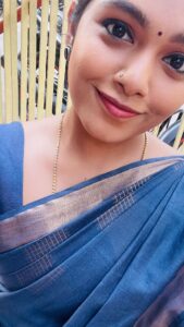 Rebecca Santhosh Instagram - വെഷനിട്ട സാറെ 😥
അന്റെ സേവനങ്ങൾക്ക് പെരുത്ത് നന്ദി @gayathry__mayoora__official