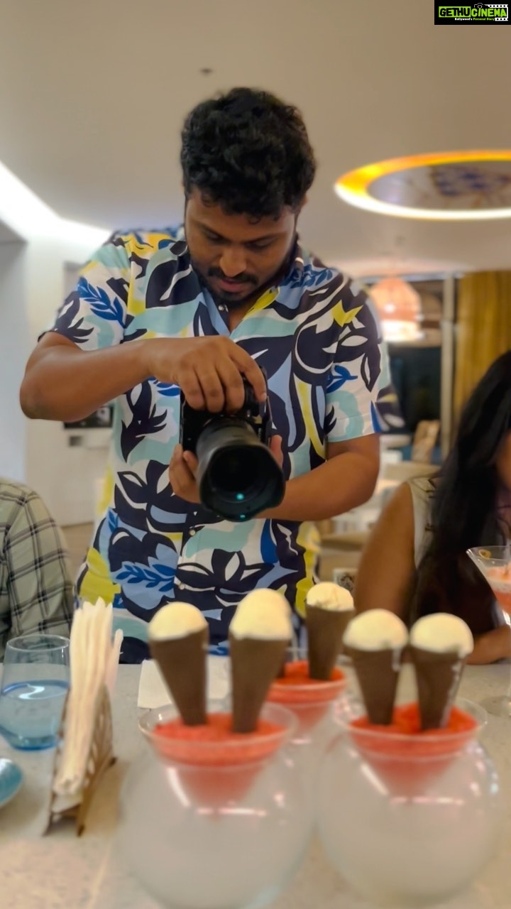 Rebecca Santhosh Instagram - Oh no 🙊 Trapped 🥴 Crowne Plaza Kochi