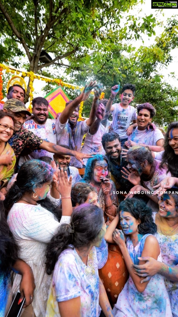 Rebecca Santhosh Instagram - Colours of ❤️