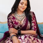 Rebecca Santhosh Instagram - A wedding dress is both an intimate and personal for a woman- it must reflect the personality and style of the bride . ✨ . . . Pure Banarasi lehanga. Dm @chamak_by_becca for more details . . . MUH :@blushingtone_by_veenavineeth Orenaments: @suhana_art_and_jewels Vc & pc : @jithuthampifm @travancoreads