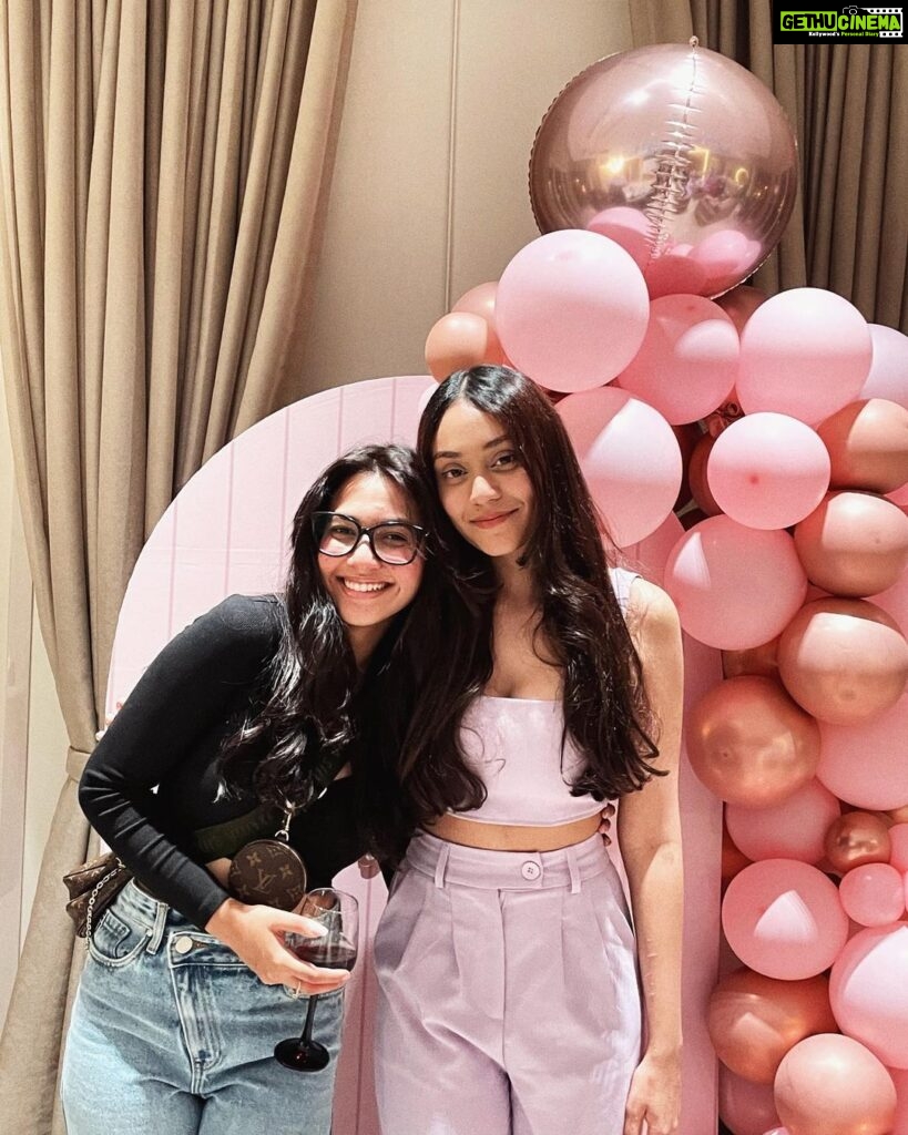 Reem Shaikh Instagram - Happy 21st birthday to you Love , You make me believe in true friendship and you bring in so much love and kindness in everyone’s life You’ll always be my most special one irrespective for how long we don’t keep in touch .. my first friend ever , my big sister 🤍 27.5