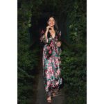 Regina Cassandra Instagram - ✨ @printsbyradhika @shayagrams @jenimakeupartist07 @nat_chava @darshan6289photography @stylebynavyaanddivya