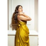 Regina Cassandra Instagram - 🍯 @loislondoninc @shillpapuriidesignerjewellery @fineshinejewels @jenimakeupartist07 @nat_chava @arantha_photography @stylebynavyaanddivya