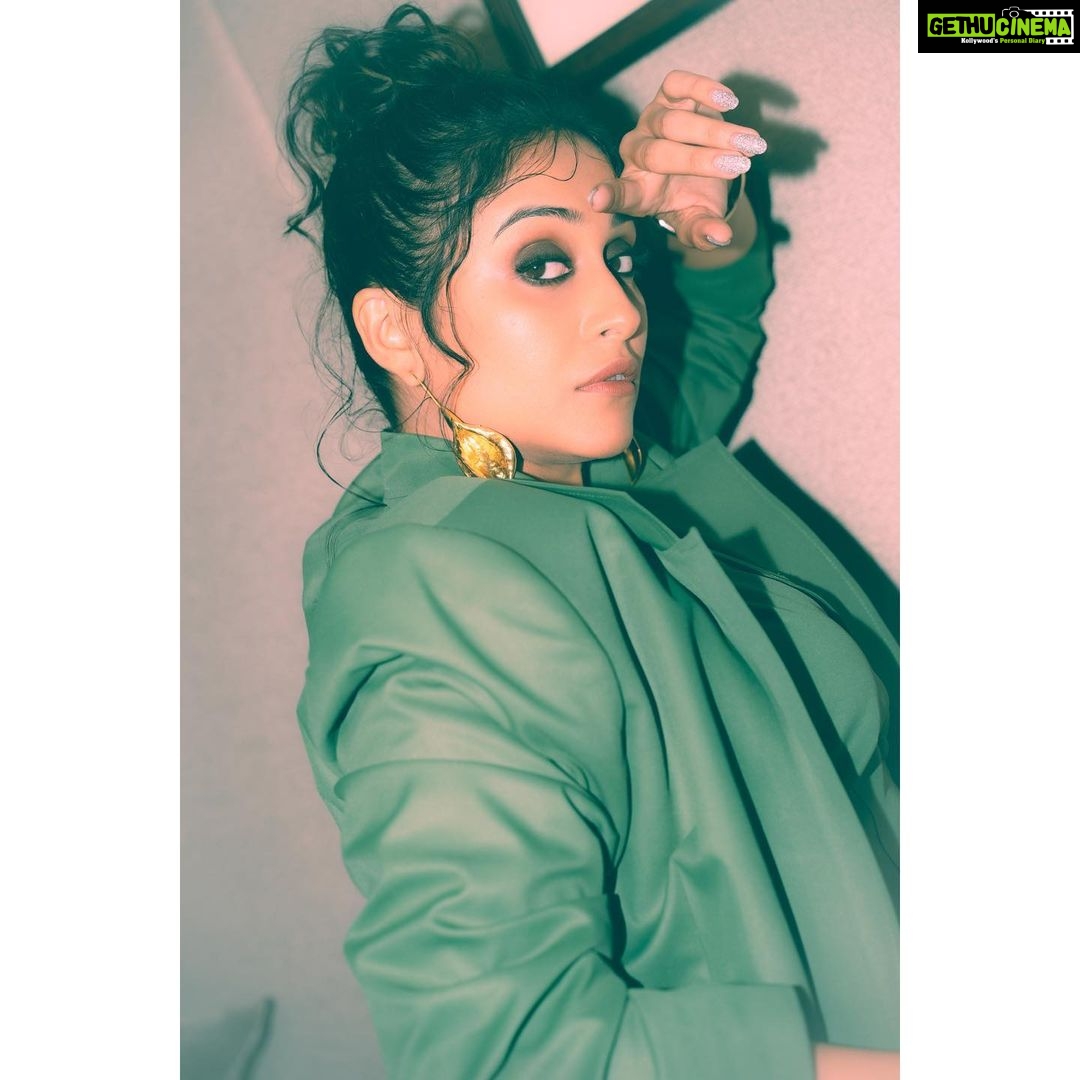 Regina Cassandra Instagram - Let go or be dragged… @qua.clothing @vanillamoonshoes @blingthingstore @jenimakeupartist07 @hairbydrishya @picture_tailor @amandeepkaur87