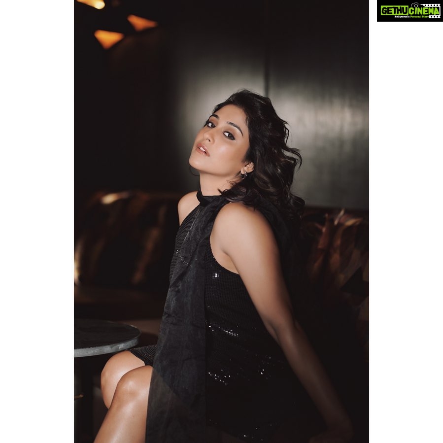 Regina Cassandra Instagram - 🕯️ @pooja_shroff_official @houseofshikha @jenimakeupartist07 @hairbydrishya @miteshsphotography @stylebynavyaanddivya