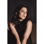 Regina Cassandra Instagram - Free will or free of will. What’s your thing? @pooja_shroff_official @houseofshikha @jenimakeupartist07 @hairbydrishya @miteshsphotography @stylebynavyaanddivya