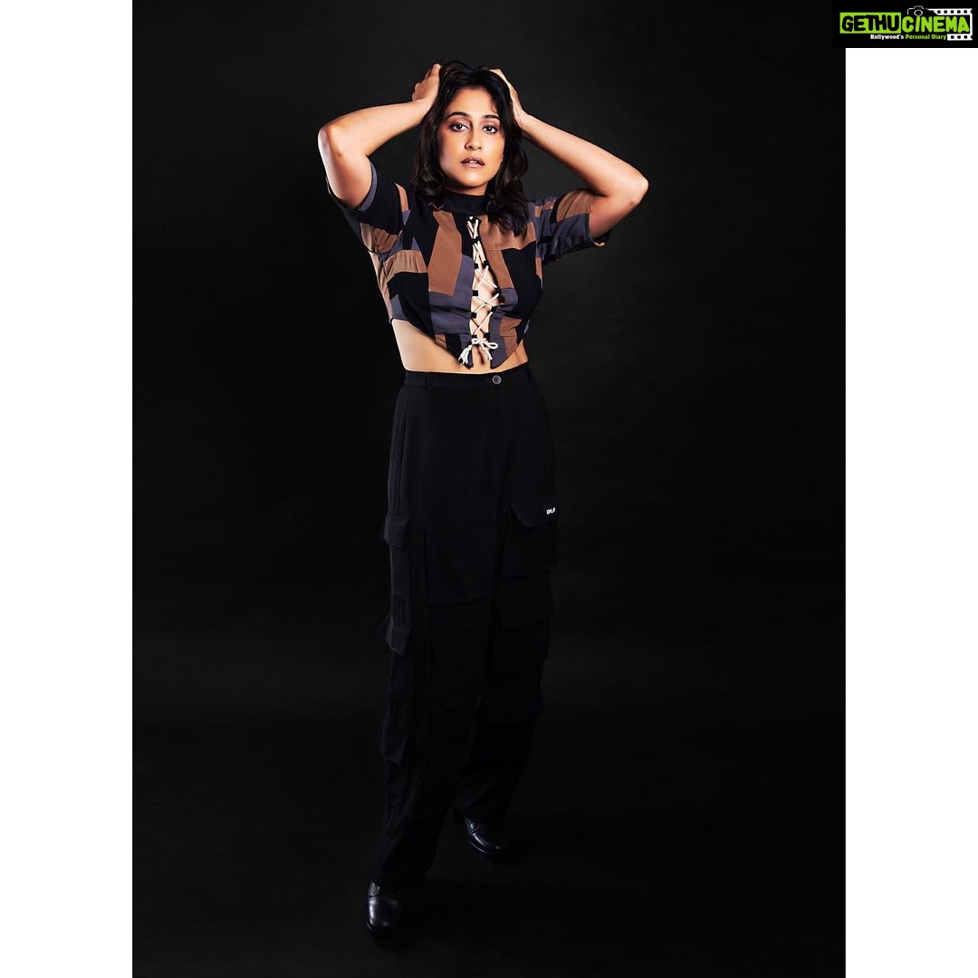 Regina Cassandra Instagram - 🫦 @balavofficial @makeupbywanshazia @jamunadevraj @lakshmiijagan @stylebynavyaanddivya