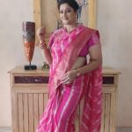 Rekha Krishnappa Instagram - Happy pink day😜 just for fun... Life should be full of fun.... Let's celebrate pink day.. hahaha #saturdayvibes #shootinglocation #shootingspot #dressup #happiness #happinessquotes