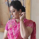 Rekha Krishnappa Instagram - Happy pink day😜 just for fun... Life should be full of fun.... Let's celebrate pink day.. hahaha #saturdayvibes #shootinglocation #shootingspot #dressup #happiness #happinessquotes