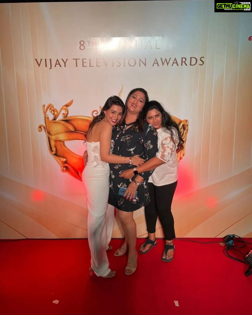 Rekha Krishnappa Instagram - No caption needed 🤟 Coming up 8 th vijaytelivision awards #vijayawards #annualawards #partynight Chennai, India