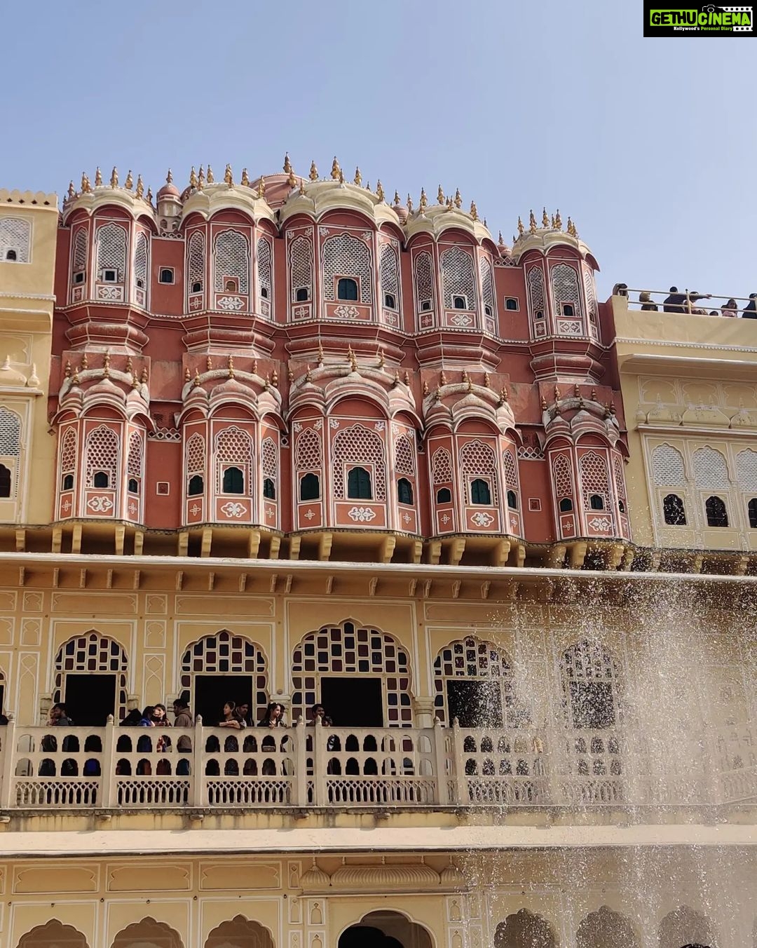 Rekha Krishnappa Instagram - Some more pictures dump from the trip... #jaipur #rajasthan #newyear2023 #jaipur #jaipurdiaries #heritagecity #fortsofjaipur #familytrip #travelindia #travelindiadiaries #rajasthandiaries #camelride #dessert India