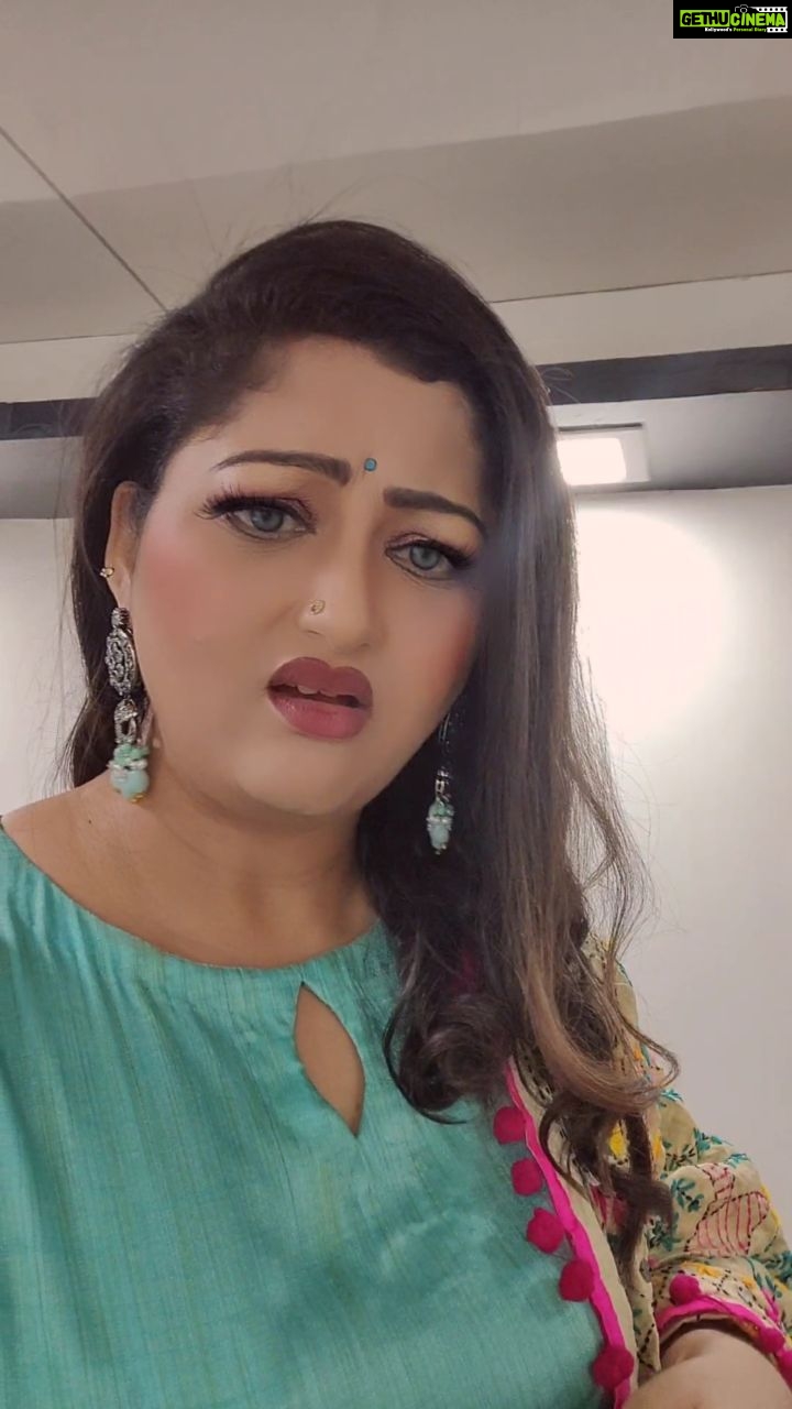 Rekha Krishnappa Instagram - Just for fun reels Time pass #instareels #reelainsta #reelsinstagram #funreels #reelsforfun Bangalore, India