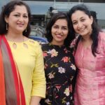 Rekha Krishnappa Instagram - Extended Family for ever❤️❤️ #deivamagal #deivamagal_team #meetuptime #meetup #suntv #suntvserial #suntvserialactress #suntvfansclub Chennai, India