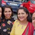 Rekha Krishnappa Instagram - Extended Family for ever❤️❤️ #deivamagal #deivamagal_team #meetuptime #meetup #suntv #suntvserial #suntvserialactress #suntvfansclub Chennai, India