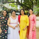 Rekha Krishnappa Instagram - Extended Family for ever❤️❤️ #deivamagal #deivamagal_team #meetuptime #meetup #suntv #suntvserial #suntvserialactress #suntvfansclub Chennai, India