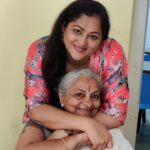 Rekha Krishnappa Instagram – All the cute pictures with my lovelies i wanted to post… 
@veenaabalaaji @damayanthi_nagaraj 
@prameelasubramanya 
@radharamachandra 
@priyakesare25 Bangalore, India