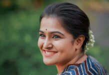 Remya Nambeesan Instagram - Wearing @byhand.in MU N HAIR @jo_makeup_artist Photography @ameensabil Styling @anohbyanooparavindh #vishu #kanikonna #fotos