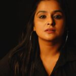 Remya Nambeesan Instagram - @jo_makeup_artist @rijil_kl @anohbyanooparavindh!! #fashionstyle #instagood #instalike Kochi, India