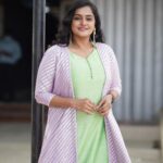 Remya Nambeesan Instagram - 📷 @risshie_photography_ MUAH : @monish_mathai_makeup_artist_ wearing @pradeepkumar0606 #instagram #instadaily #instapic