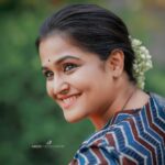 Remya Nambeesan Instagram - Wearing @byhand.in MU N HAIR @jo_makeup_artist Photography @ameensabil Styling @anohbyanooparavindh #vishu #kanikonna #fotos