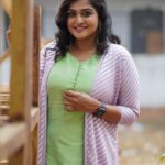 Remya Nambeesan Instagram - 📷 @risshie_photography_ MUAH : @monish_mathai_makeup_artist_ wearing @pradeepkumar0606 #instagram #instadaily #instapic