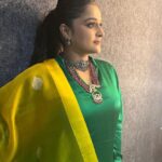 Remya Nambeesan Instagram - Just 😍!! #shootmode @neethu_makeupartist #instagram #instalike #instagood styling @pradeepkumar0606 EVP Film City
