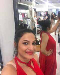 Rethika Srinivas Instagram - Mirror mirror on the wall!!

#rethikasrinivas #rethika #rethikasjustmyway #red #mirrorselfie #gown #shopping #beauty
#smile #positivity #smile #confidence #fitness