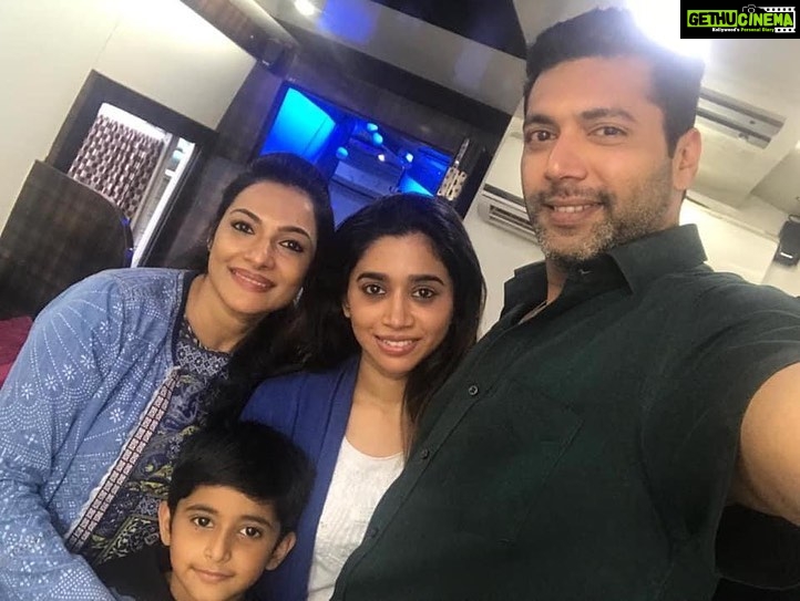 Rethika Srinivas Instagram - Tik tik tik celebrates it’s fifth year and is proud of being the first space science fiction action film. I am happy to have been a part this lovely team. Thanks to @shaktisoundarrajan for choosing me. It was lovely working with the team, the director, Jayam Ravi and D Imman Sharing my special moments with you ✨ #3yearsoftiktiktik #rethikasrinivas #memories #team #worklife #success