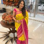 Rethika Srinivas Instagram - When you get ready for a grand launch like ps2 . My darlings Radz and Maha got me ready cos I got late after my morning meetings .